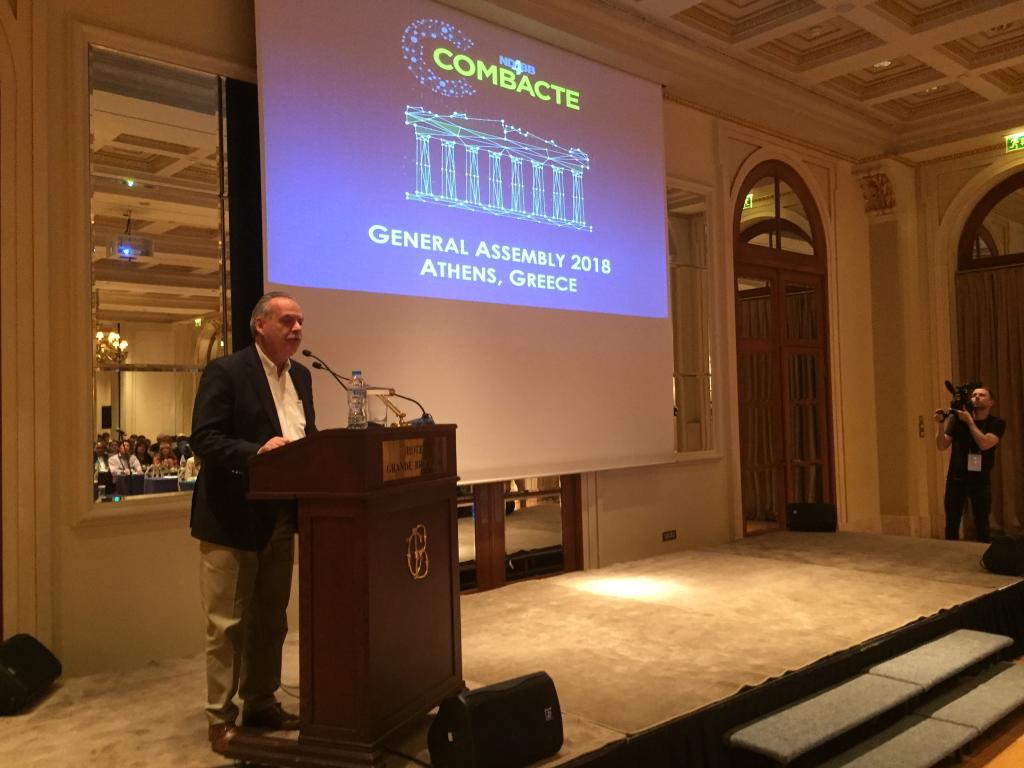 Μπασκόζος: Όχι σε αθέμιτες πρακτικές προώθησης φαρμακευτικών προϊόντων