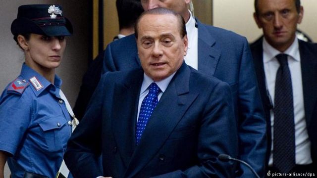 Έτοιμος για συνεργασία με τα Πέντε Αστέρια ο Μπερλουσκόνι