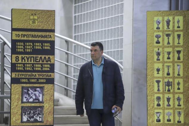 Άρης: Διαζύγιο με Γιαννάκη και… γάμος με Αγγέλου