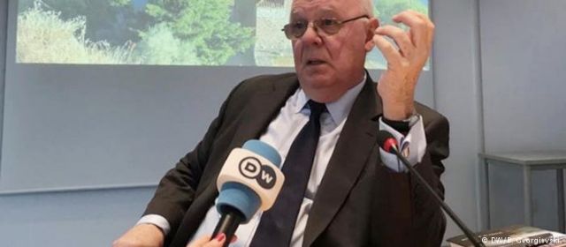 Χρειάζεται «θέληση και θάρρος» σε Αθήνα και Σκόπια