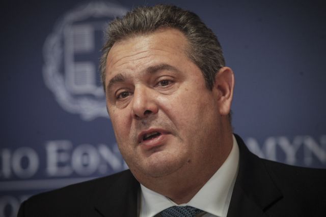 Καμμένος: «Καθαρά» τα κινητά των ελλήνων στρατιωτικών