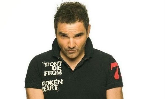 Θύμα φονικής επίθεσης με βαριοπούλες δέχθηκε δημοσιογράφος