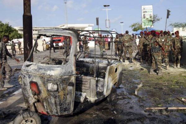 Τέσσερις νεκροί από επίθεση καμικάζι στην Σομαλία