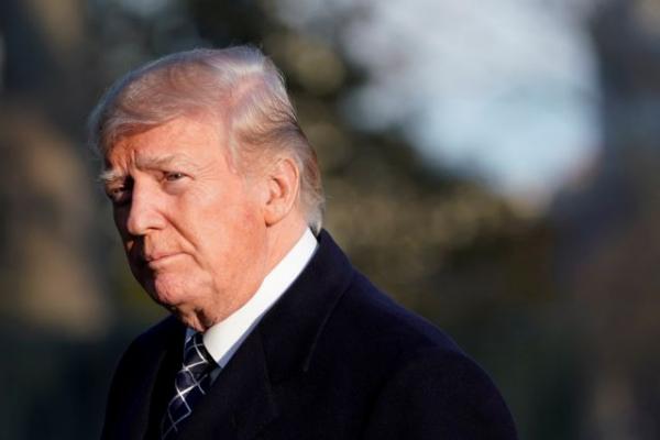 ΗΠΑ: Στο 42% η δημοτικότητα του Τραμπ