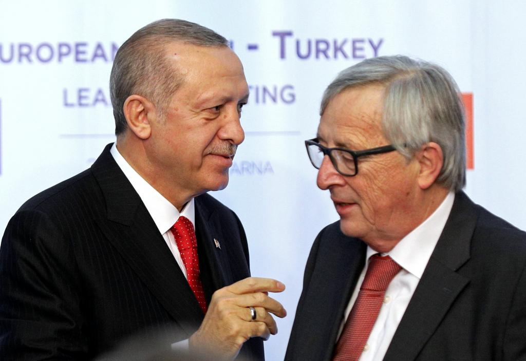 Turkish judge refuses release of Greek officers, press reports of espionage charges