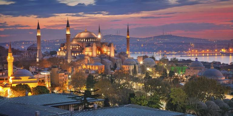 Τουρκία: Πολιτικός γίγαντας με πήλινα πόδια