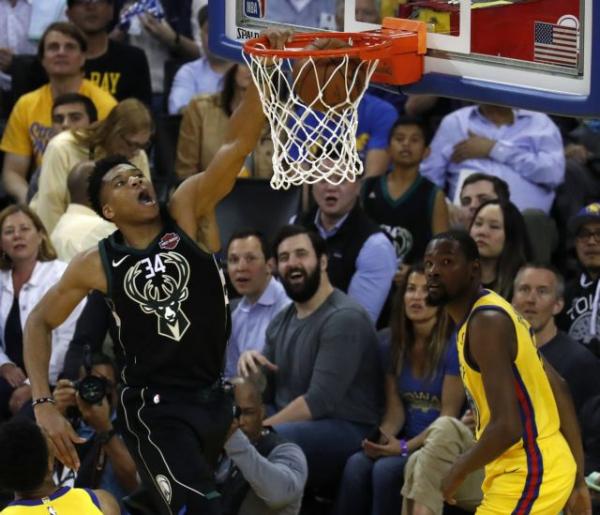 «Διέλυσε» τους πρωταθλητές ο Αντετοκούνμπο [Βίντεο]