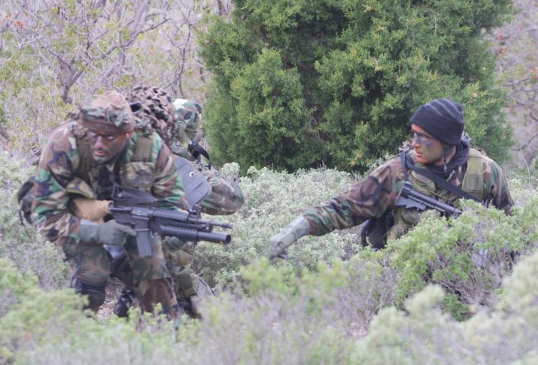 Έκτακτη άσκηση των Ειδικών Δυνάμεων – Περιλαμβάνει και ανακατάληψη βραχονησίδων