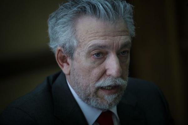 O Μπούκοβι, ο Κοντονής, ο αυταρχισμός και η λάσπη