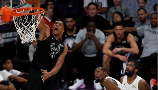 Γιαννάκη, ξέρεις από… ποδόσφαιρο;