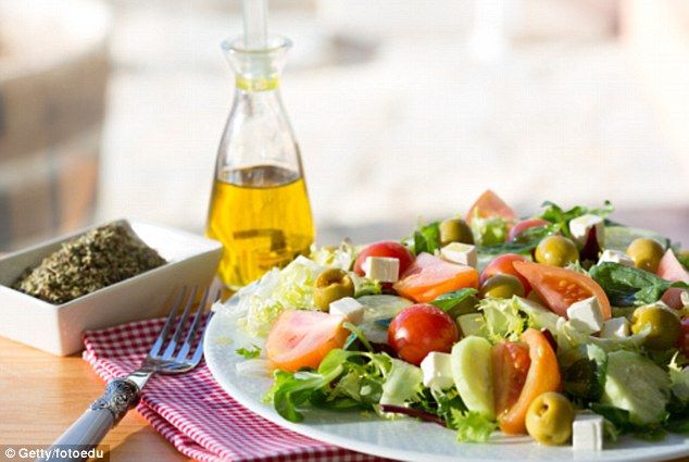 Οστεοπόρωση: Η μεσογειακή διατροφή μειώνει την οστική απώλεια
