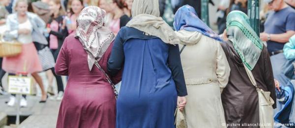 Κυνηγημένοι από τον Ερντογάν ζητούν άσυλο στη Γερμανία