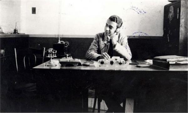 «Μπόμπα» στο Σουέζ και στη λογοτεχνία