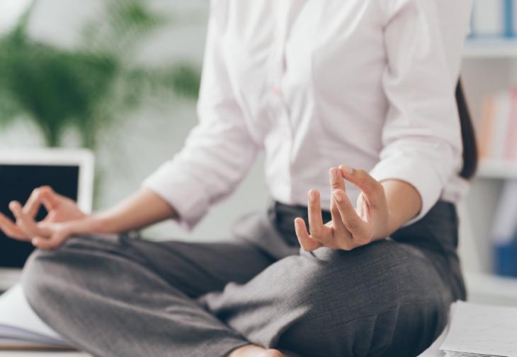 Γιόγκα στο γραφείο
