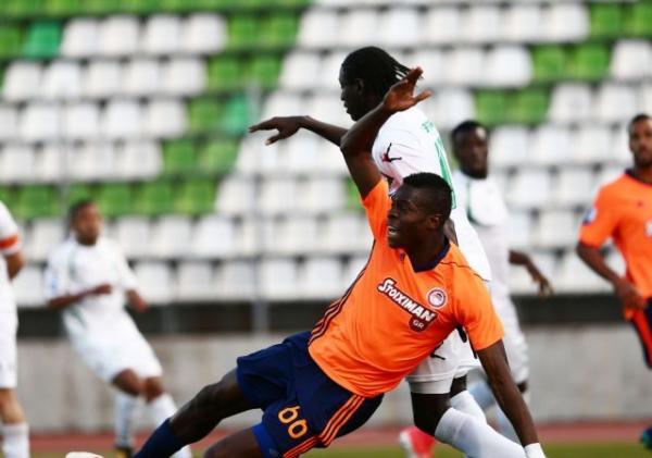 «Σκόνταψε» στη Λιβαδειά ο Ολυμπιακός, πέρασε από το Περιστέρι ο ΠΑΟΚ