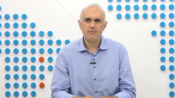 Σχόλιο Άρη Ραβανού: Ανατροπή συσχετισμών  με την απλή αναλογική