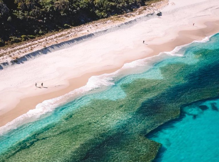 Εντυπωσιακές αεροφωτογραφίες ακτών που σε κάνουν να ονειρεύεσαι