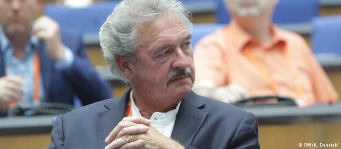 Άσελμπορν: Με όπλα δεν σταματά ο πόλεμος στη Συρία