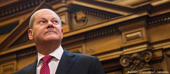 Ο Σολτς πρέπει να πει την αλήθεια για την Ελλάδα