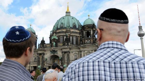 Το Βερολίνο στηρίζει τους Εβραίους