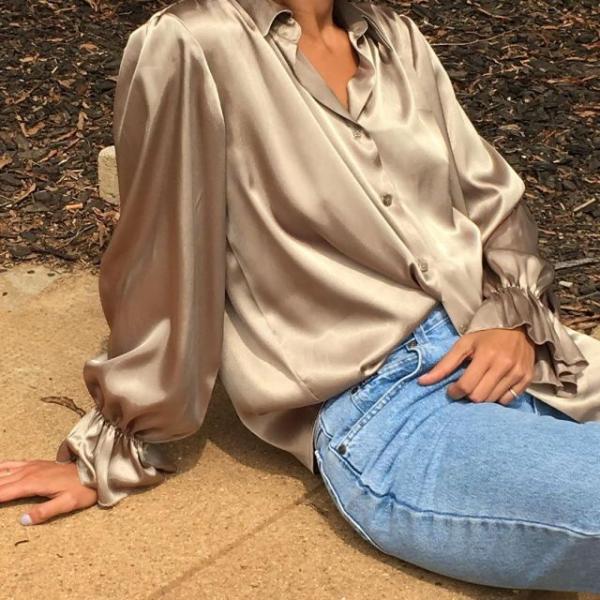 Τόλμησε το σατέν και απογείωσε το στυλ σου