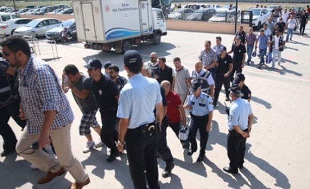 FAZ: Μπαράζ αιτήσεων ασύλου στη Γερμανία από τούρκους αξιωματούχους