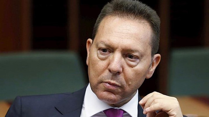 Στουρνάρας: Να διωχθούν ποινικά οι ανώνυμοι μάρτυρες