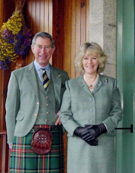 Το Φάληρο βάζει τα «καλά» του για τον Κάρολο και την Καμίλα