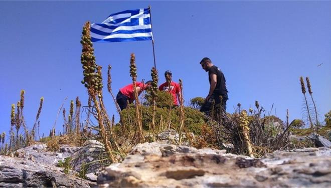 Tsagalas: We hoisted the Greek flag to honour fallen pilot Baltadoros