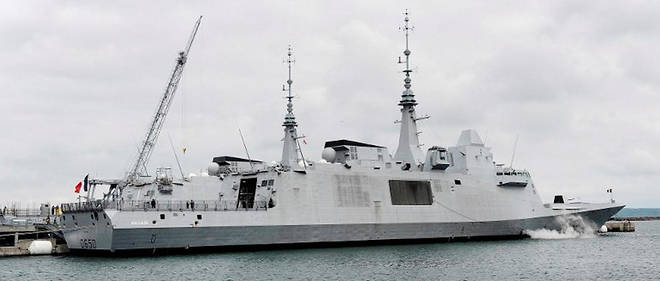 Υπερπτήση ρωσικού μαχητικού πάνω από γαλλική φρεγάτα