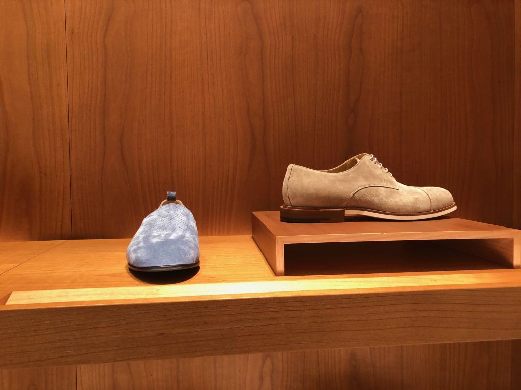 Blackstrawberry loves