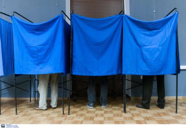 Αναθερμαίνονται σενάρια αλλαγής του εκλογικού νόμου