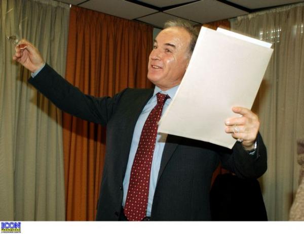 Μήπως ο Κίμων είναι η λύση;