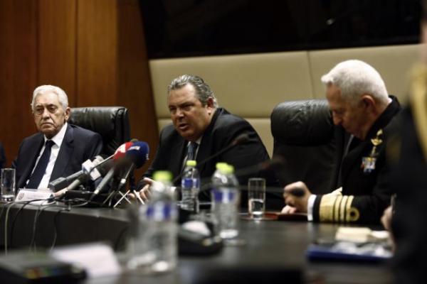 Ο  Π. Καμμένος «αδειάζει» Κουβέλη για τις φρεγάτες