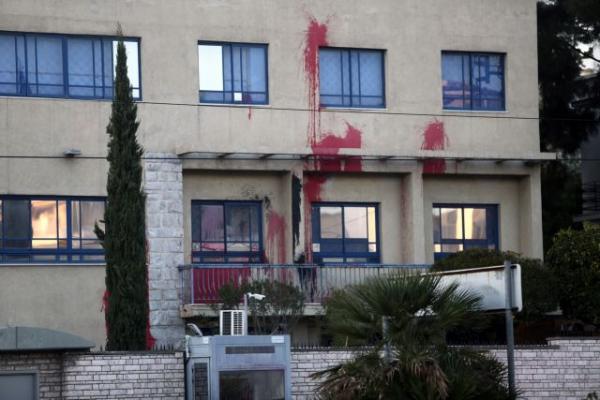 Πίσω από τις λέξεις κρύβεται ο Αλέξης…