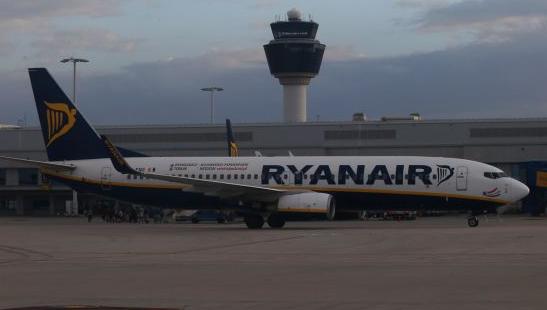 Ryanair: 10 εκατομμύρια επιβάτες από και προς Αθήνα από το 2014