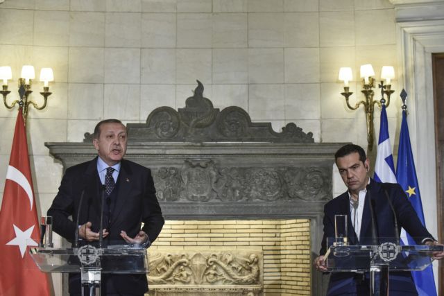 Μαξίμου: Η Ελλάδα έχει πρωθυπουργό, όχι σουλτάνο