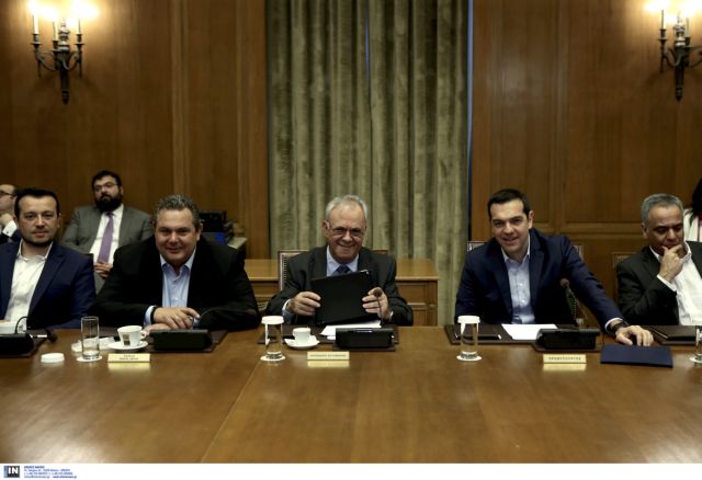 Aegean war games, the PM’s office and the defence ministry