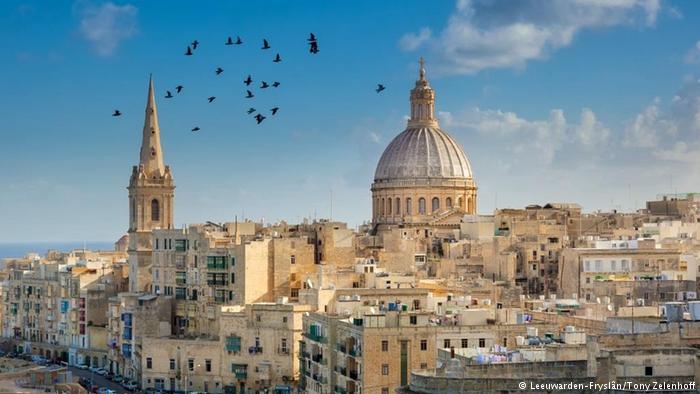 Τι κάνει η ΕΕ για να καταπολεμήσει τη διαφθορά στη Μάλτα;