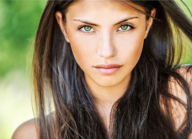 Erase & Rewind: Σβήστε 10 χρόνια από το πρόσωπό σας