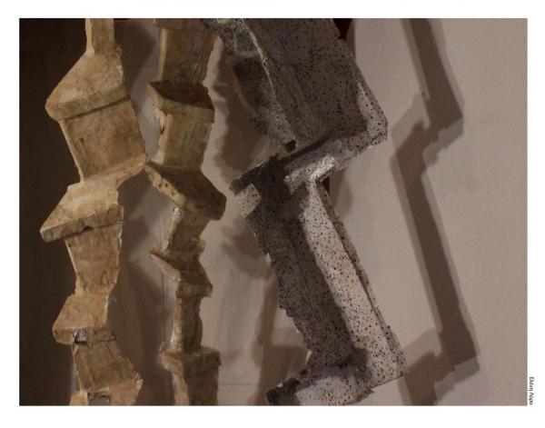 Η Ρένα Παπασπύρου μας καλεί να ανέβουμε «Κλίμακες»