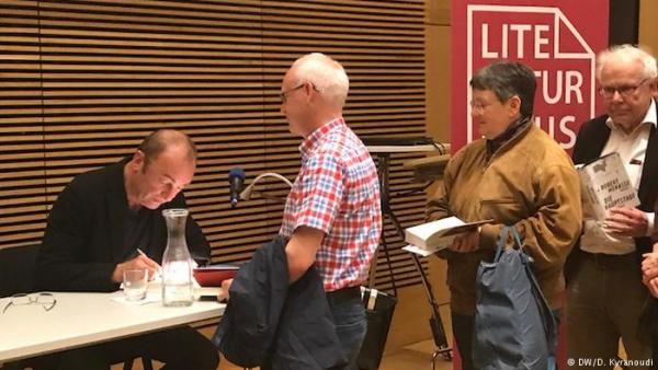 Ένα απόγευμα με τον Ρόμπερτ Μενάσε