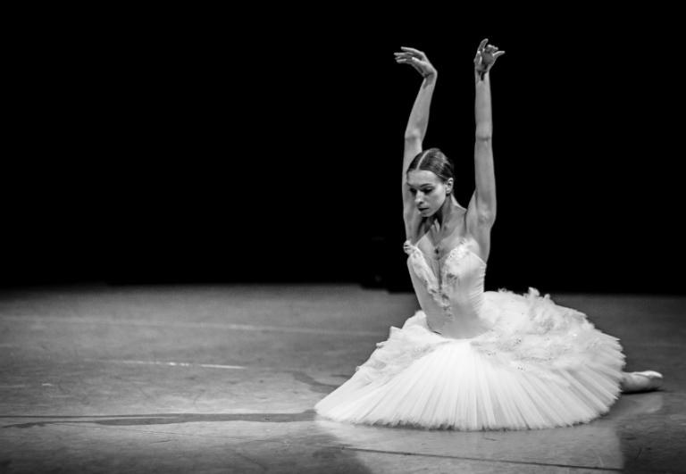 Μπαλαρίνα των Μπαλσόι έμεινε εκτός ΗΠΑ λόγω έλλειψης προσωπικού