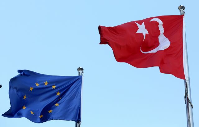 Σοβαρή οπισθοδρόμηση της Τουρκίας στο κράτος δικαίου διαπιστώνει η ΕΕ