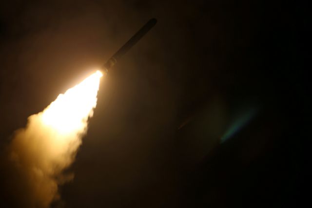 Η Μόσχα χρησιμοποιεί πυραύλους της επίθεσης των ΗΠΑ στη Συρία προς όφελος της