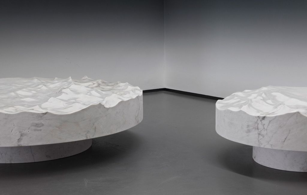 Ένας μαρμάρινος «ωκεανός» επίπλων