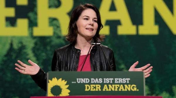 Υπέρ της ελάφρυνσης του χρέους η συμπρόεδρος των γερμανών Πρασίνων