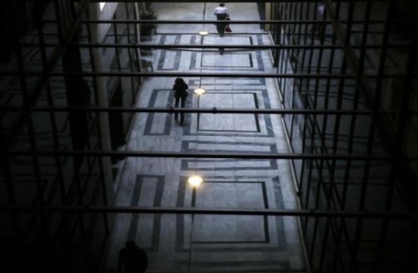 Eurostat: Παραμένει «πρωταθλήτρια» στην ανεργία η Ελλάδα