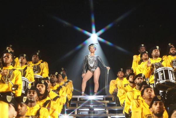 Έγραψε ιστορία η Βeyonce στο Φεστιβάλ Coachella της Καλιφόρνια [Βίντεο]