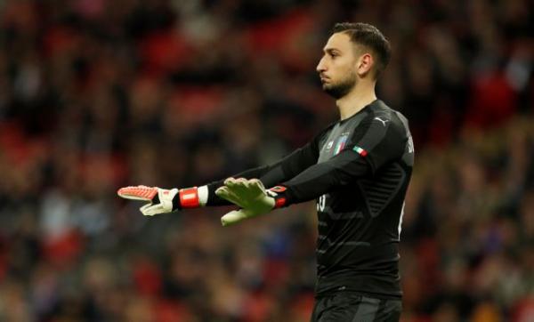 Θέλει να πάει τον Ντοναρούμα στη Παρί Σεν Ζερμέν ο Ραϊόλα